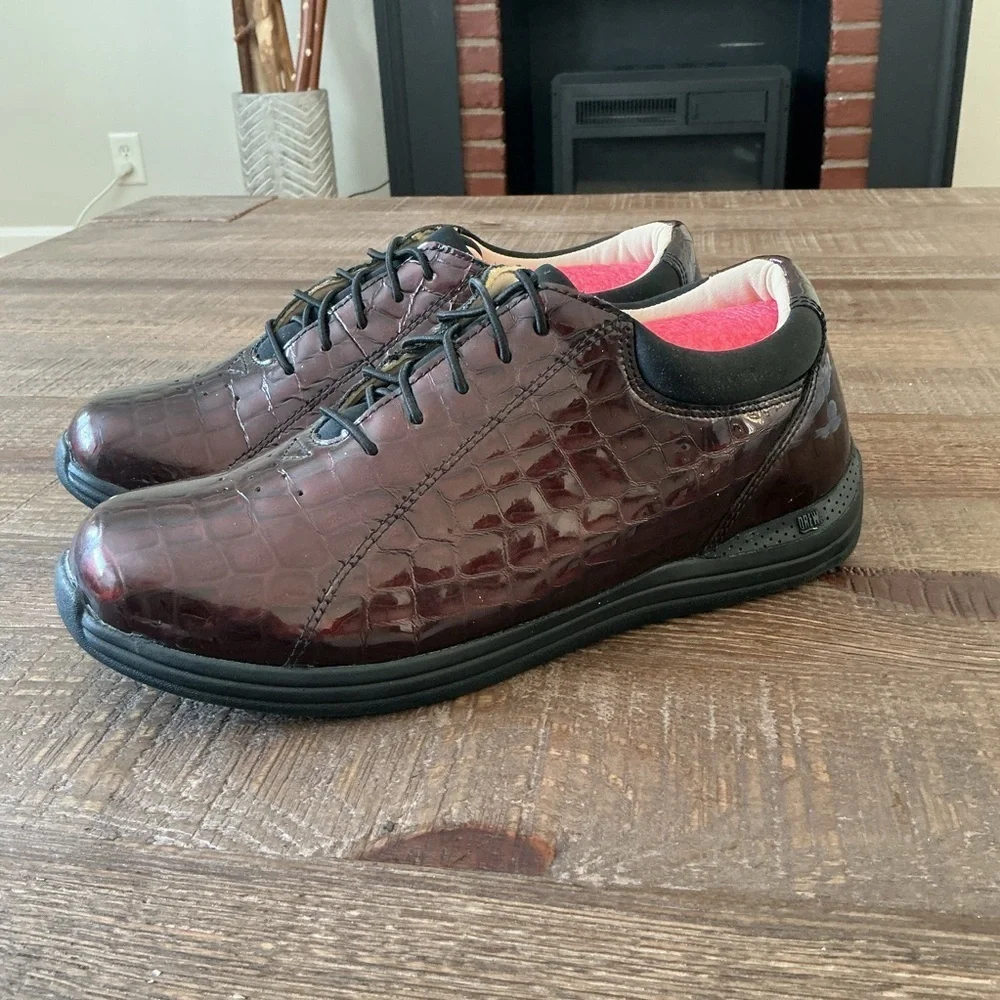 Drew Tulip Croc Patent Leather Comfort Shoes Womens Size 9 Ortho Dark Red